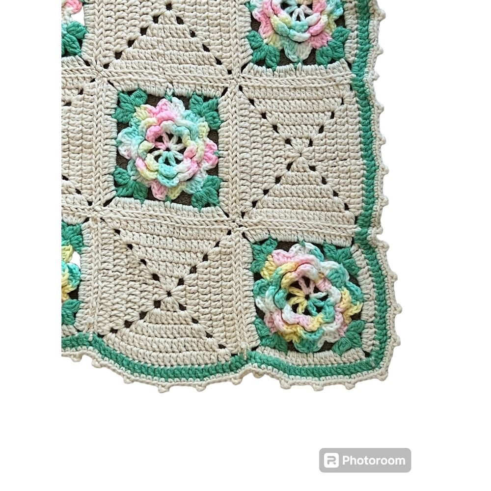 Vintage Hand Crocheted Floral Throw Blanket Ivory Pastel Green Granny Squares